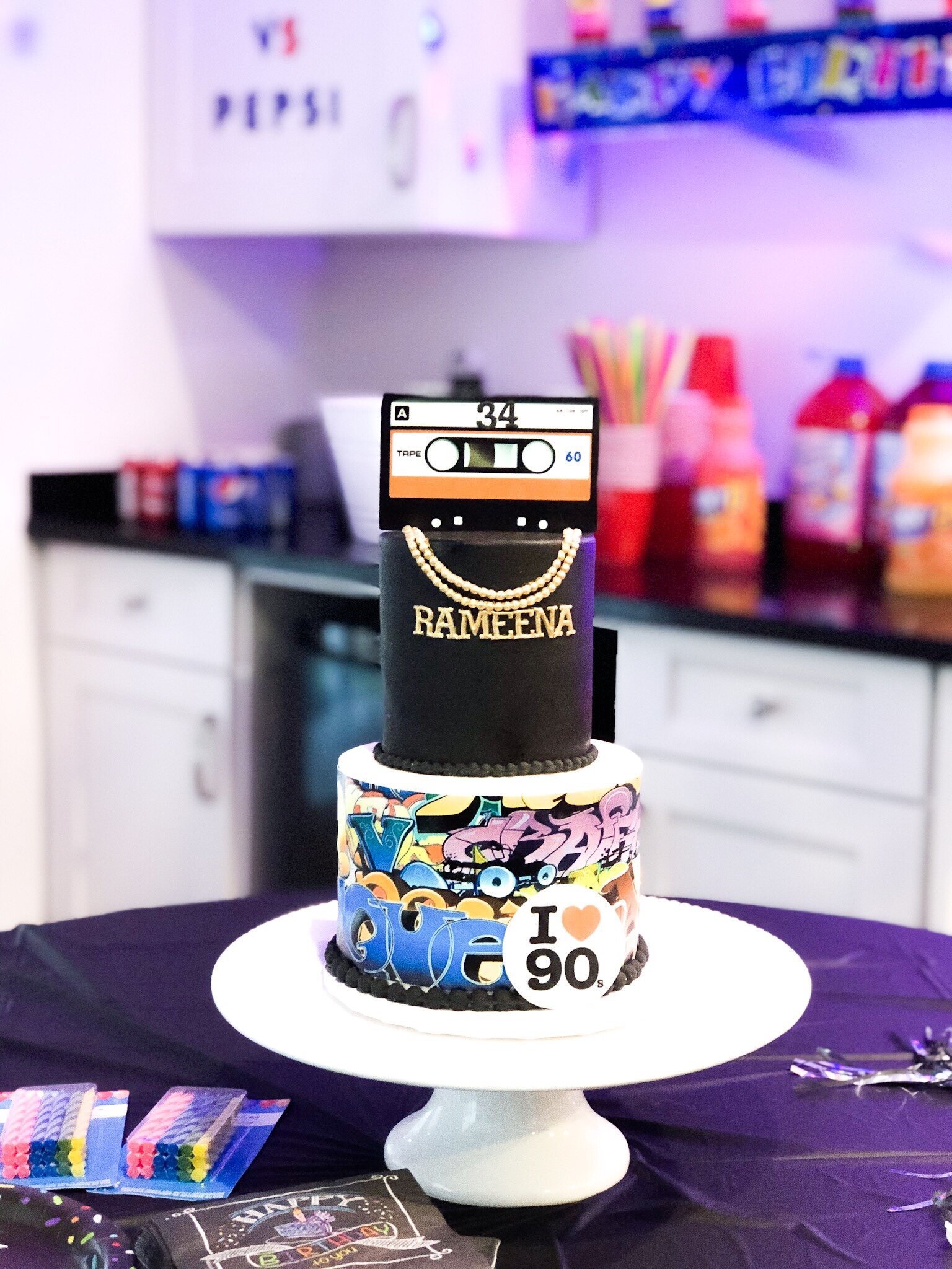 Aggregate 78+ 90s birthday cake ideas best - in.daotaonec