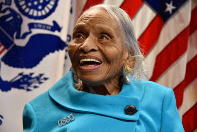 Hooker-Dedication-Ceremony_3.12.15-.gif