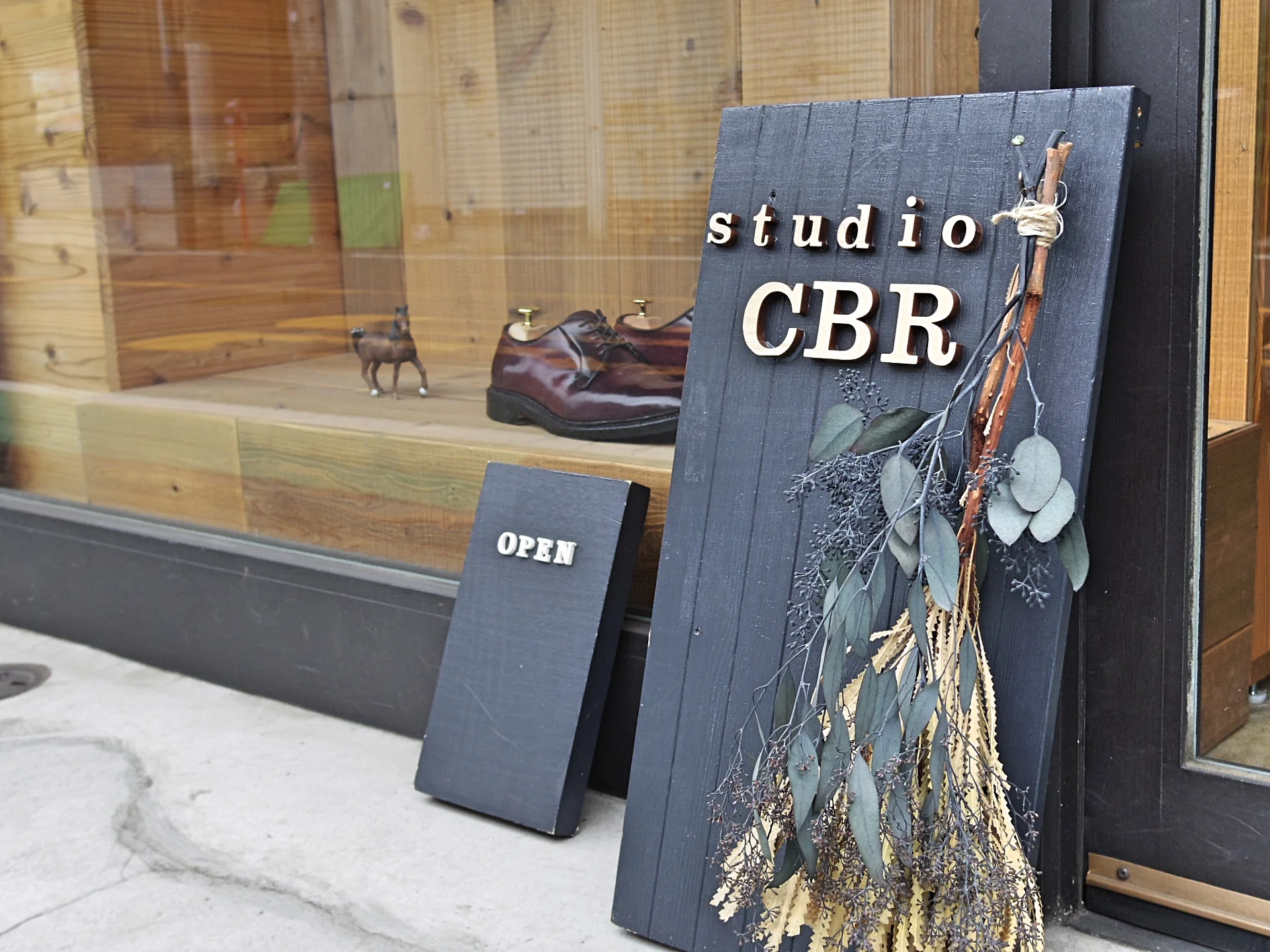 ECBooster事例_studio.CBR_実店舗来訪.jpg