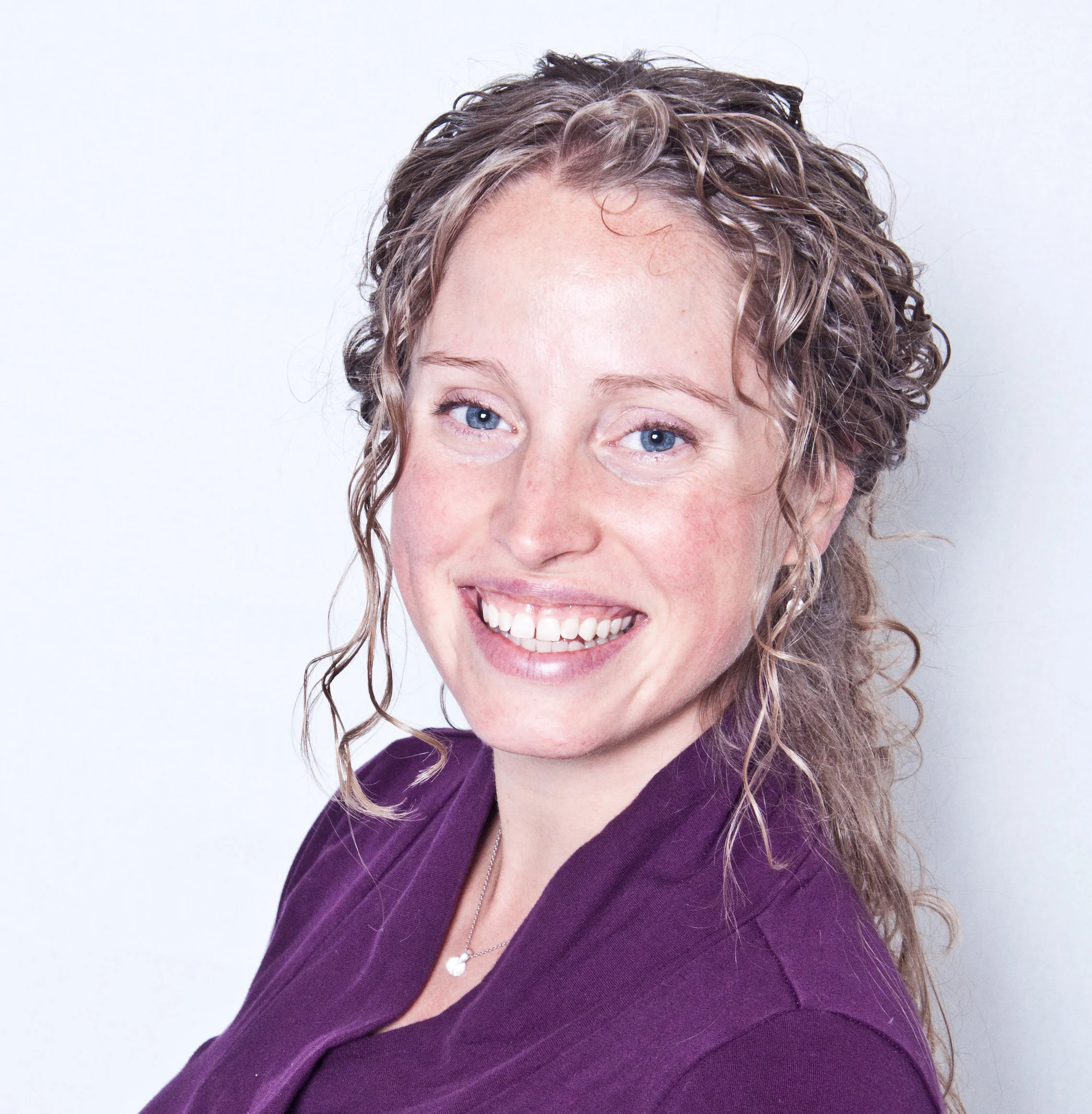 headshot(2).jpg