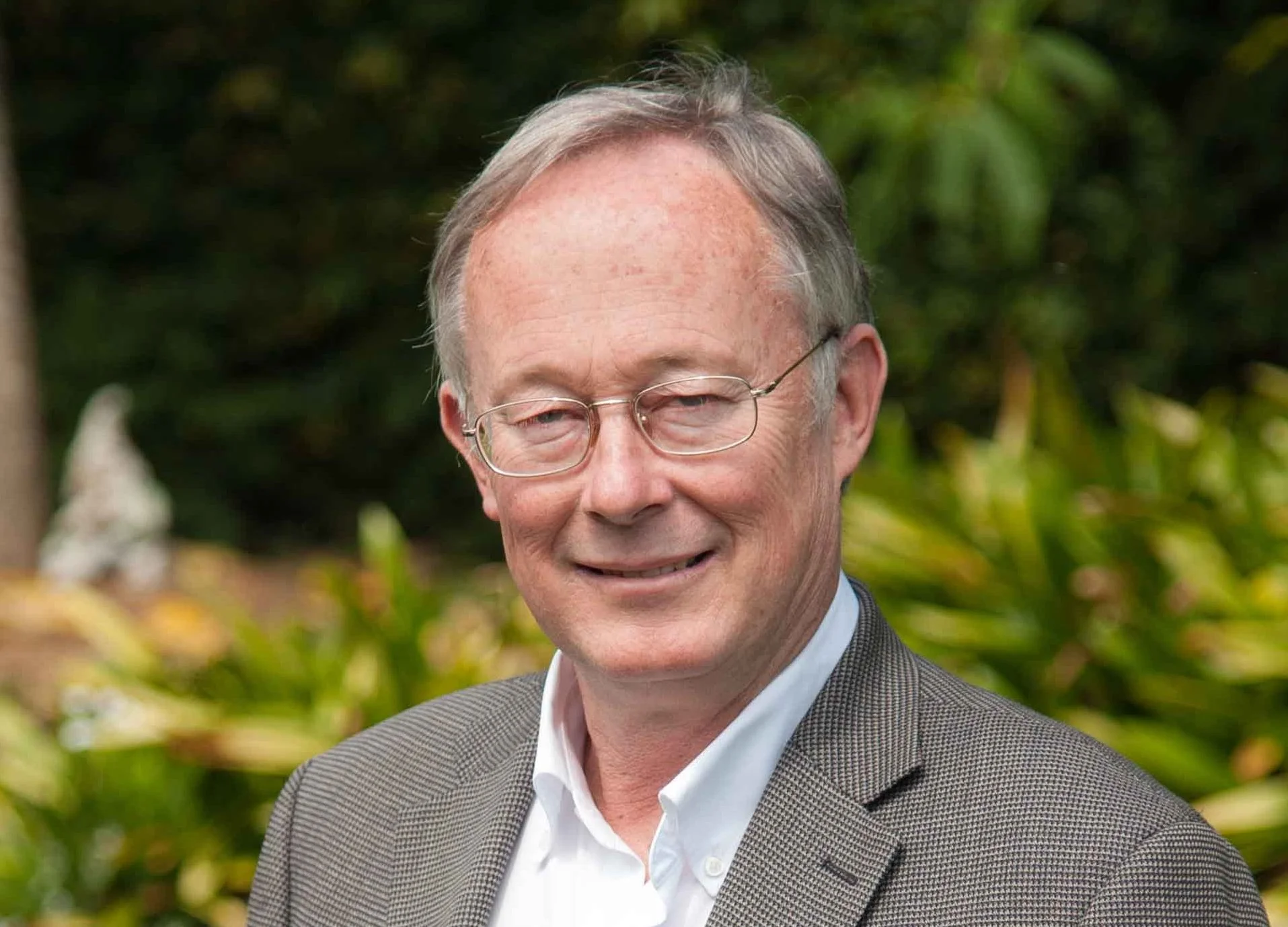 b arroll cropped 2014 v2.jpg