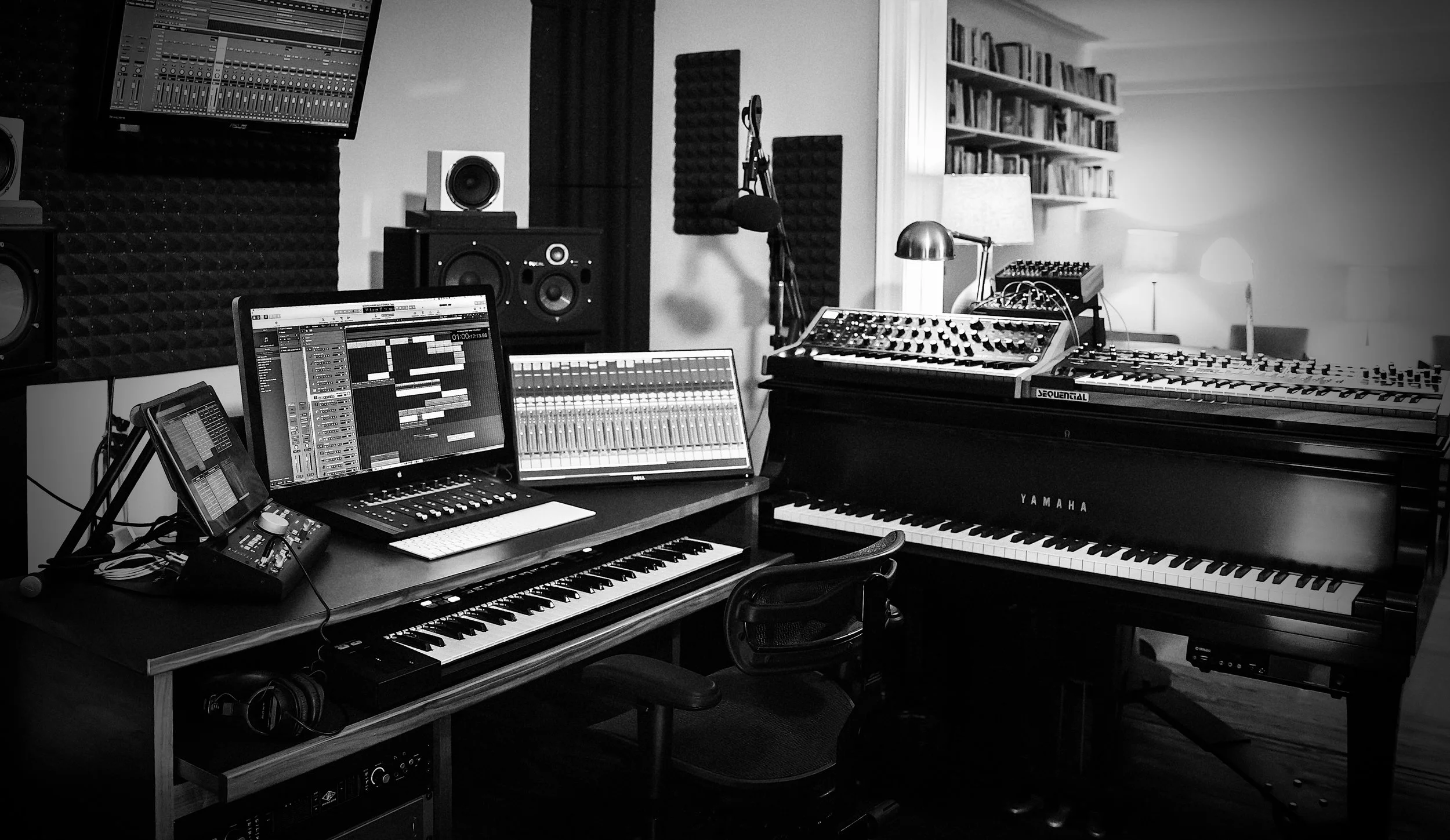 dk17 writing setup b&w 4.1.jpg