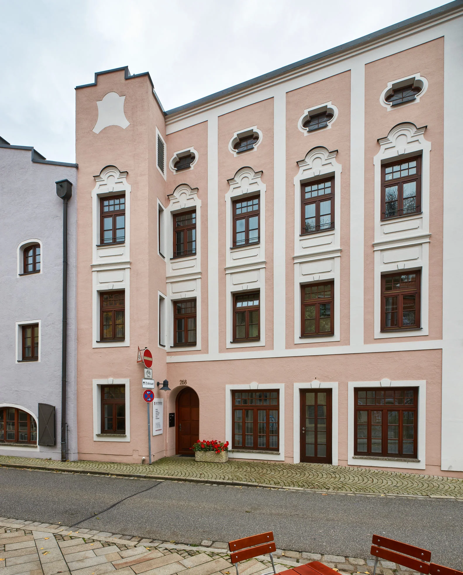 Malerie Aigner Ensemble Altbau2.jpg