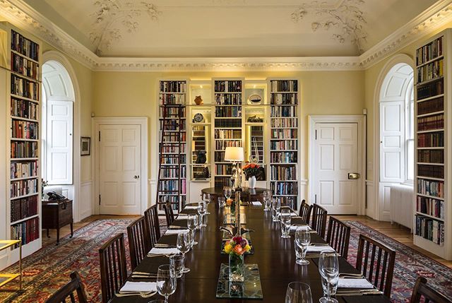 Looking back on a previous project. Modern library in Georgian house.  #throwbackthursday #library #charlestaylorwoodwork#listedbuilding #edinburgharchitects  #backlighting#scottisharchitecture #modernlibrary #craftsmanship #scottishborders