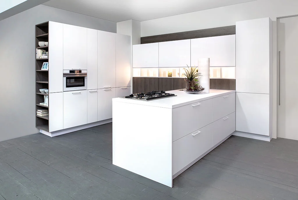 MK06_Zerox_HPL_Snow_Zerox_SY_VER_Grey_Real_Oak-1024x687.jpg
