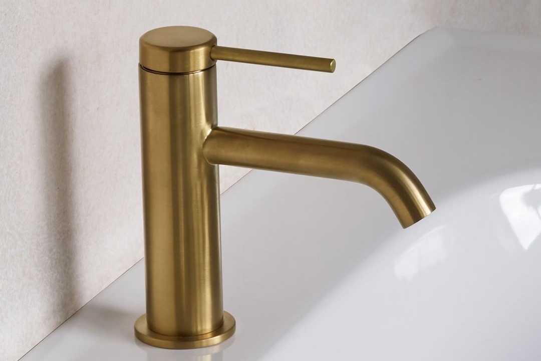 Hoxton Brushed brass.jpg