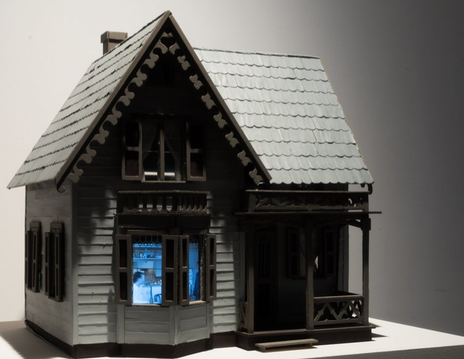 Lynn Hershman Leeson, Home Front, 1993-2011 Video installation, dollhouse, paint, custom electronics, 57.79 x 71.12 x 44.45 cm, Edition 1/3 + 1 AP Acquisition of Paul van Esch