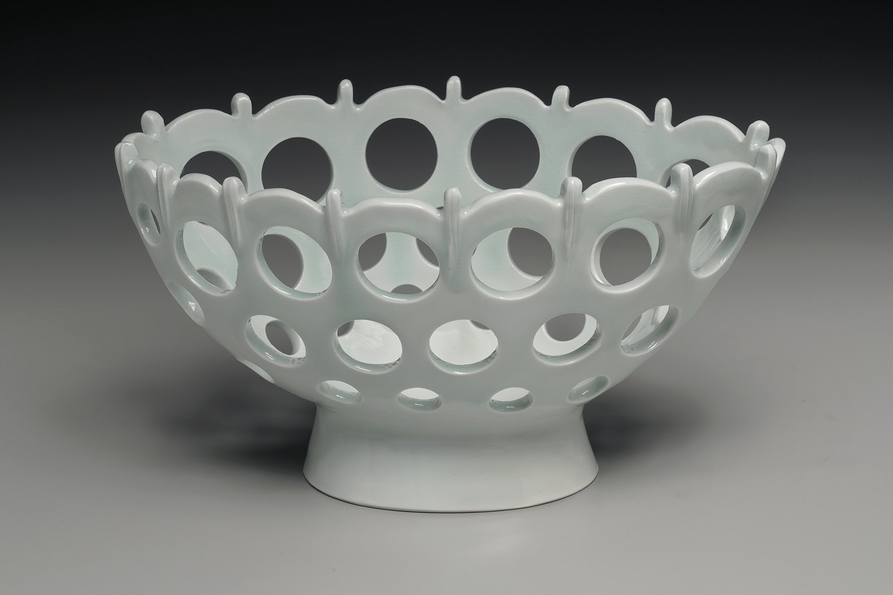 Leah Leitson, Oval presentation bowl. 6.5" x 11" x 9"