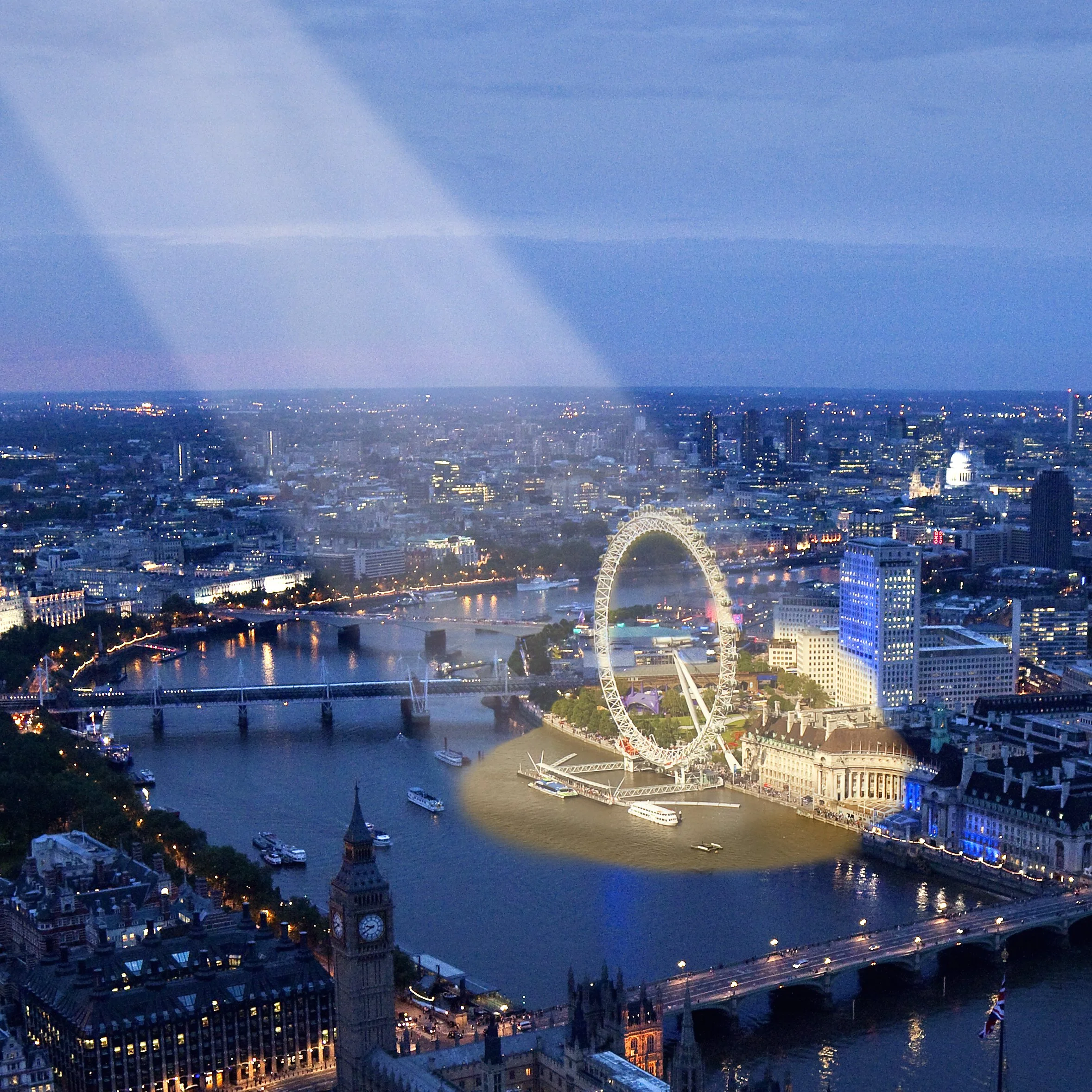 Spotlight on London Eye detail.jpg