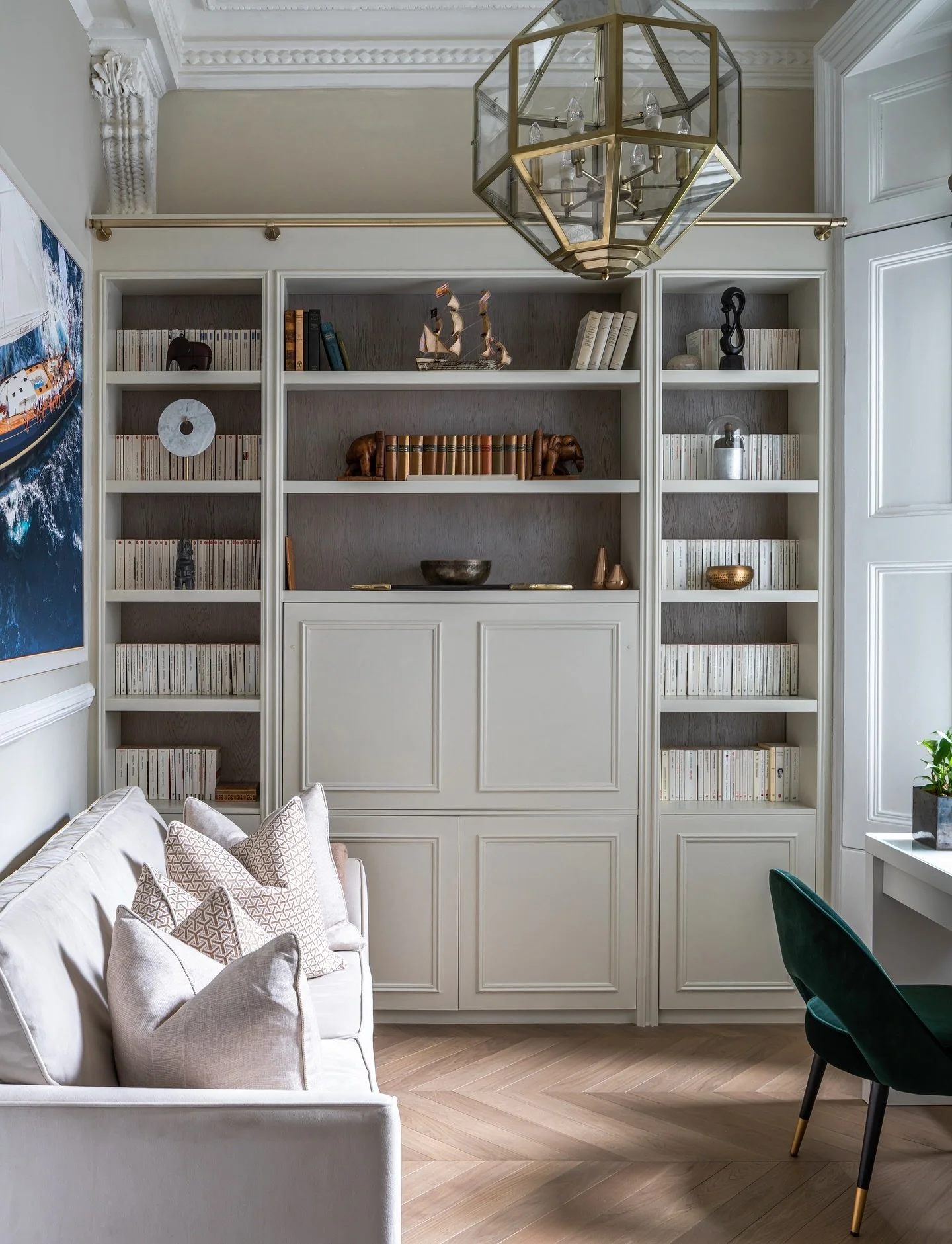 This Notting Hill home proves what intelligent joinery can do.

Every millimetre works hard in a London apartment &mdash; and this project is the perfect example.

We designed and built fully bespoke joinery throughout the flat: 

&bull; Made-to-meas