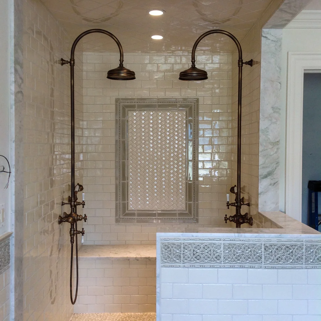 bathrooms_06.jpg