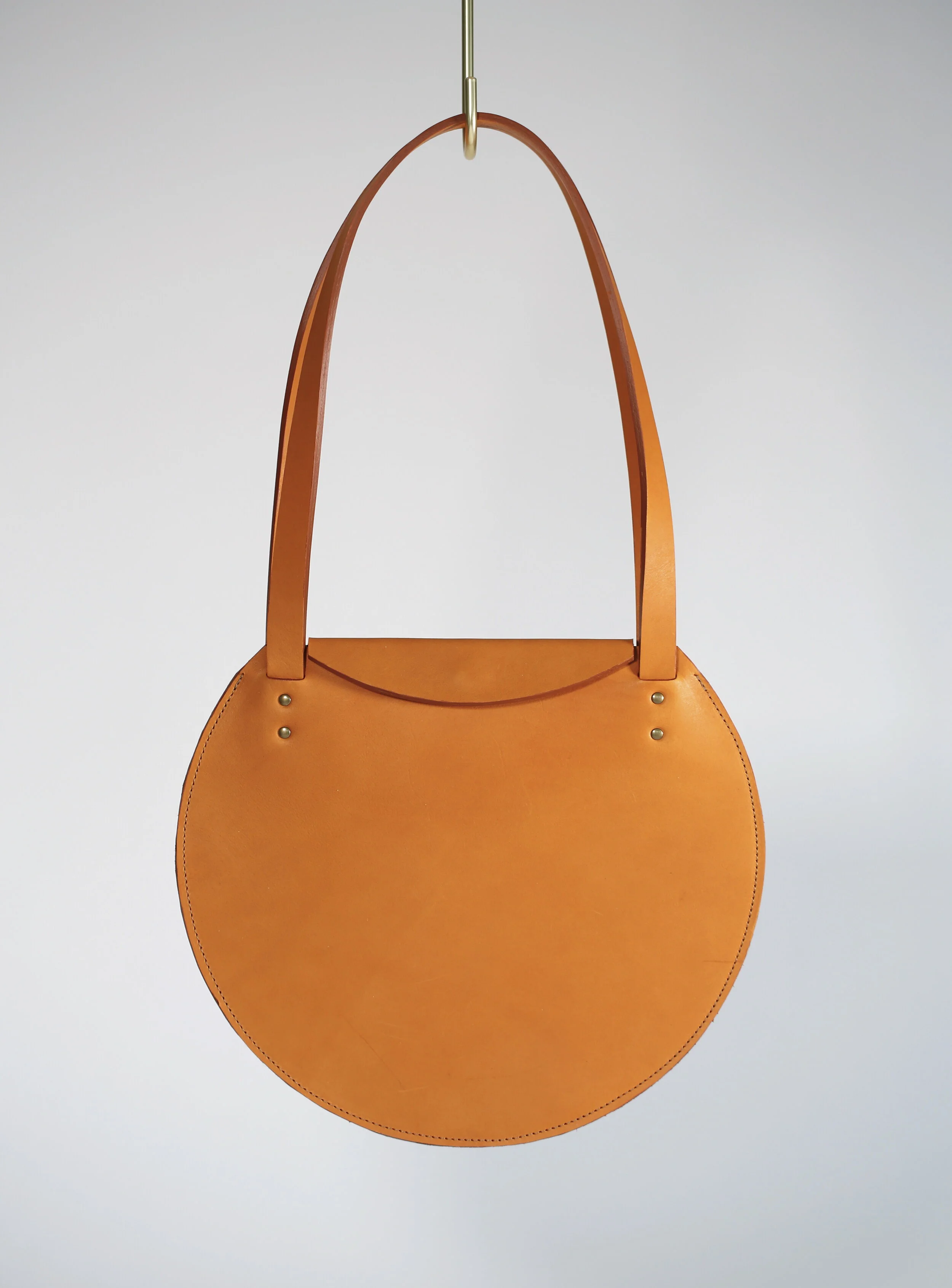 luna pouch in burnt ochre