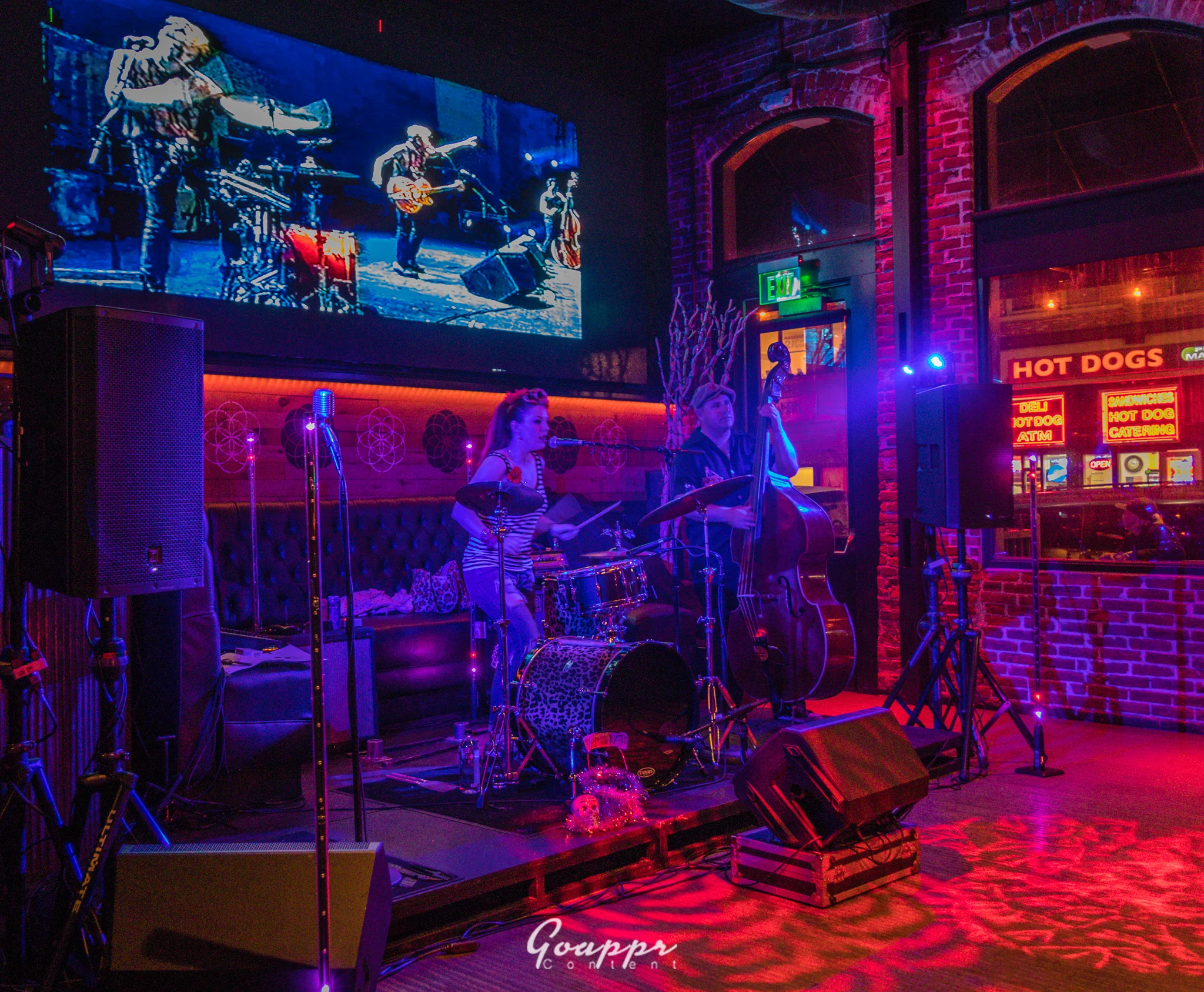stilettos-gaslamp-8005.jpg