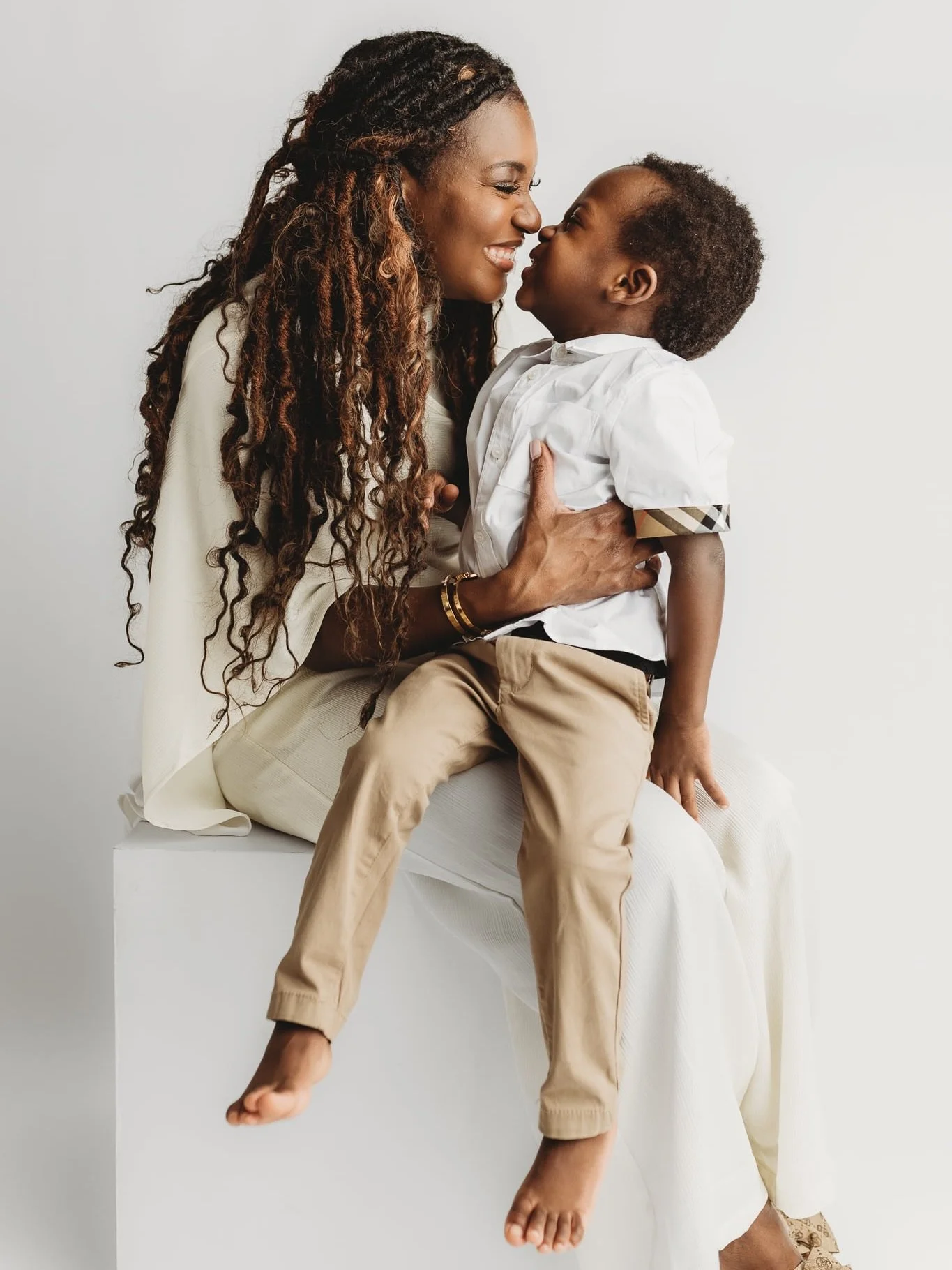 Happy weekend! 

Now go enjoy your people. 💛