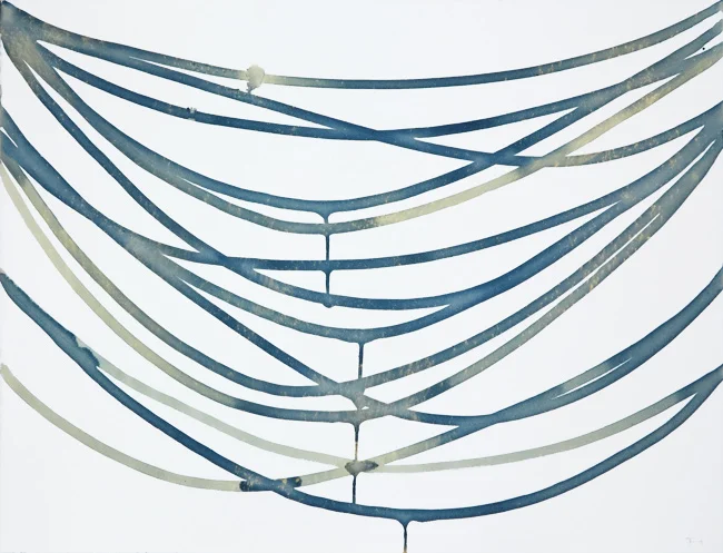 HORIZONTAL BLUE SUSPENSION 2