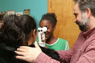 Dr. Daniel Binder Welcomes Children for their Annual 'Pets & Vets' Field Trip 