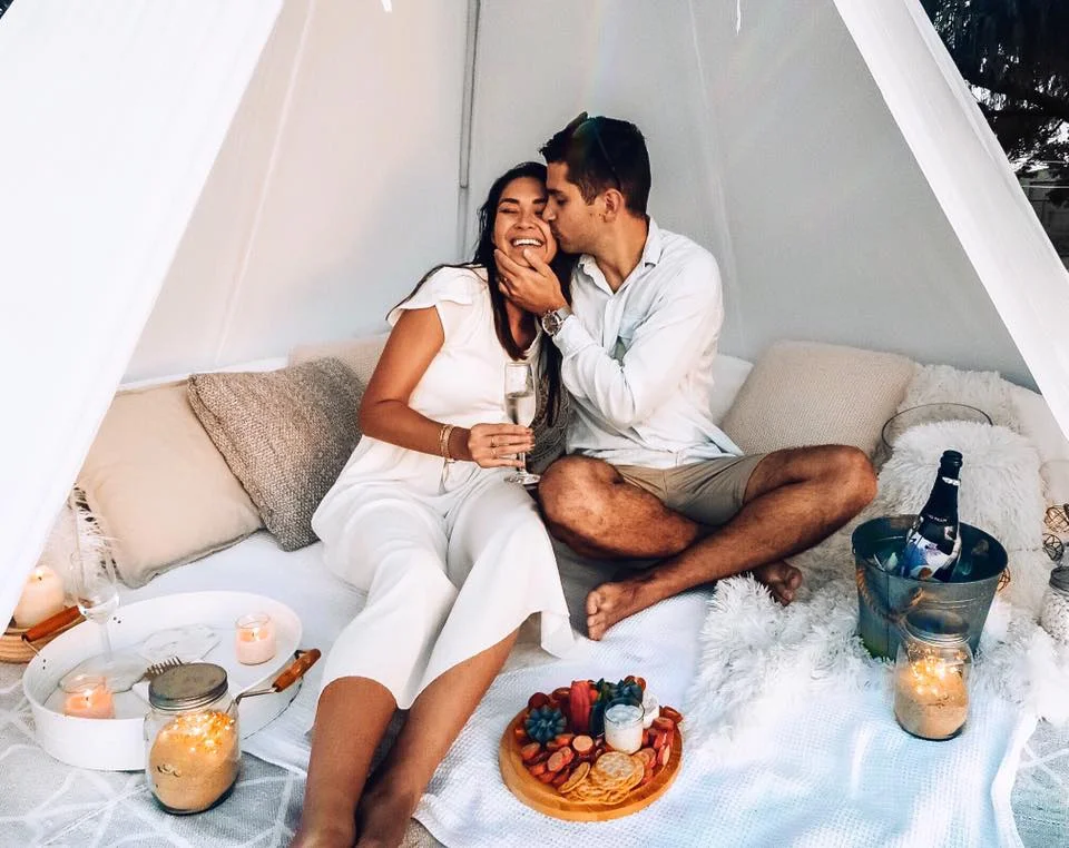 Celebrating our first wedding anniversary, thanks to Love Cloud Nine Picnics