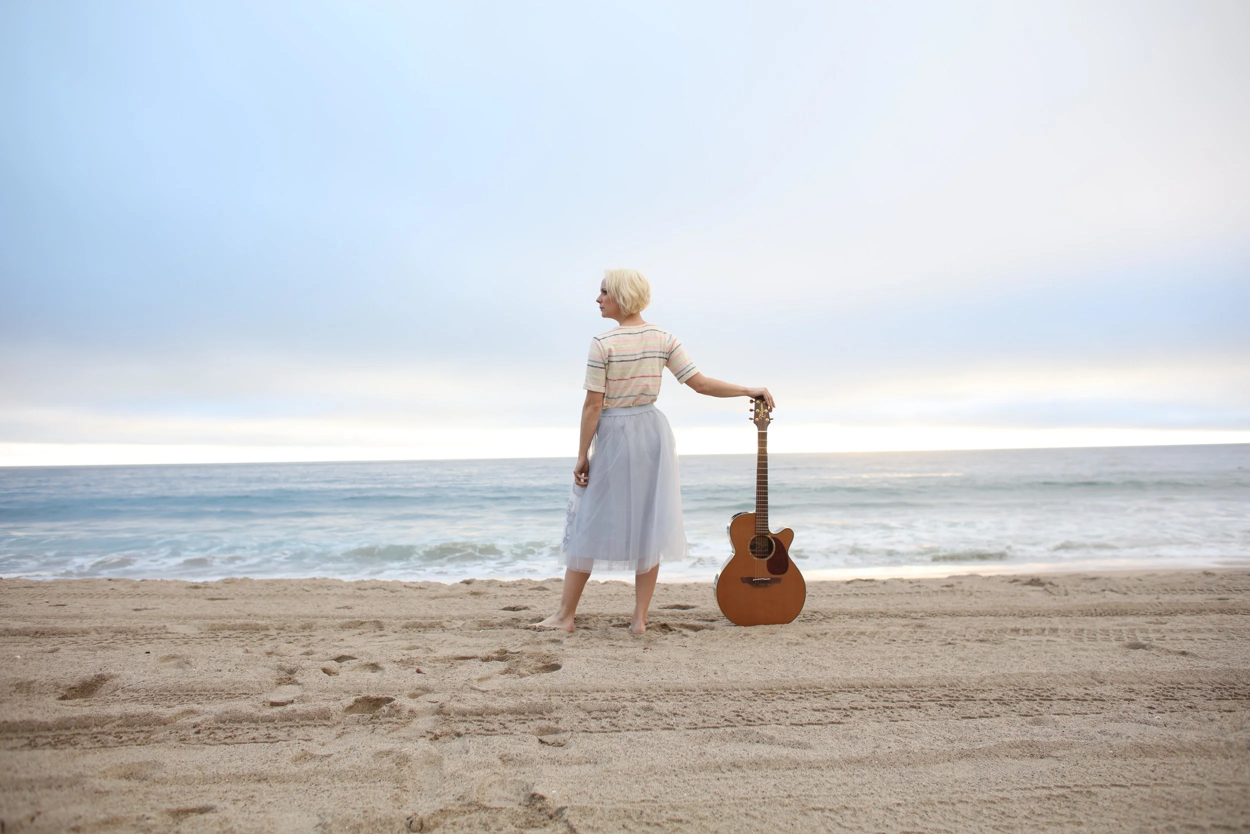 Beach Guitar (photo by Sandrine Lee)