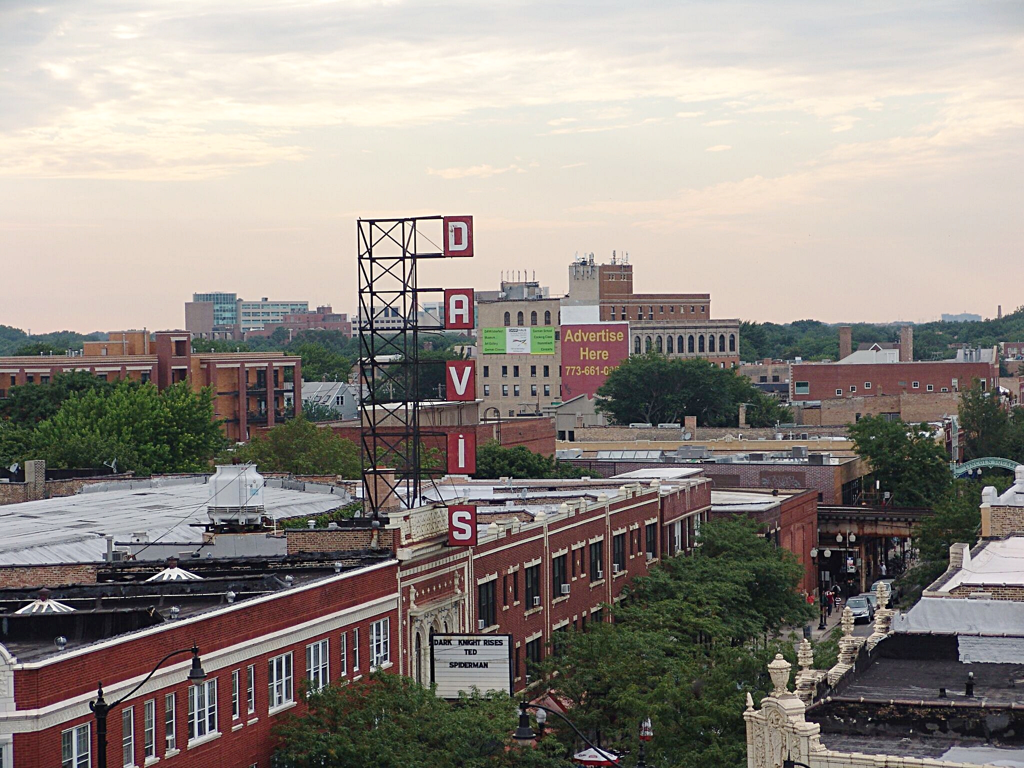 Photo courtesy of Lincoln Square Ravenswood Chamber of Commerce
