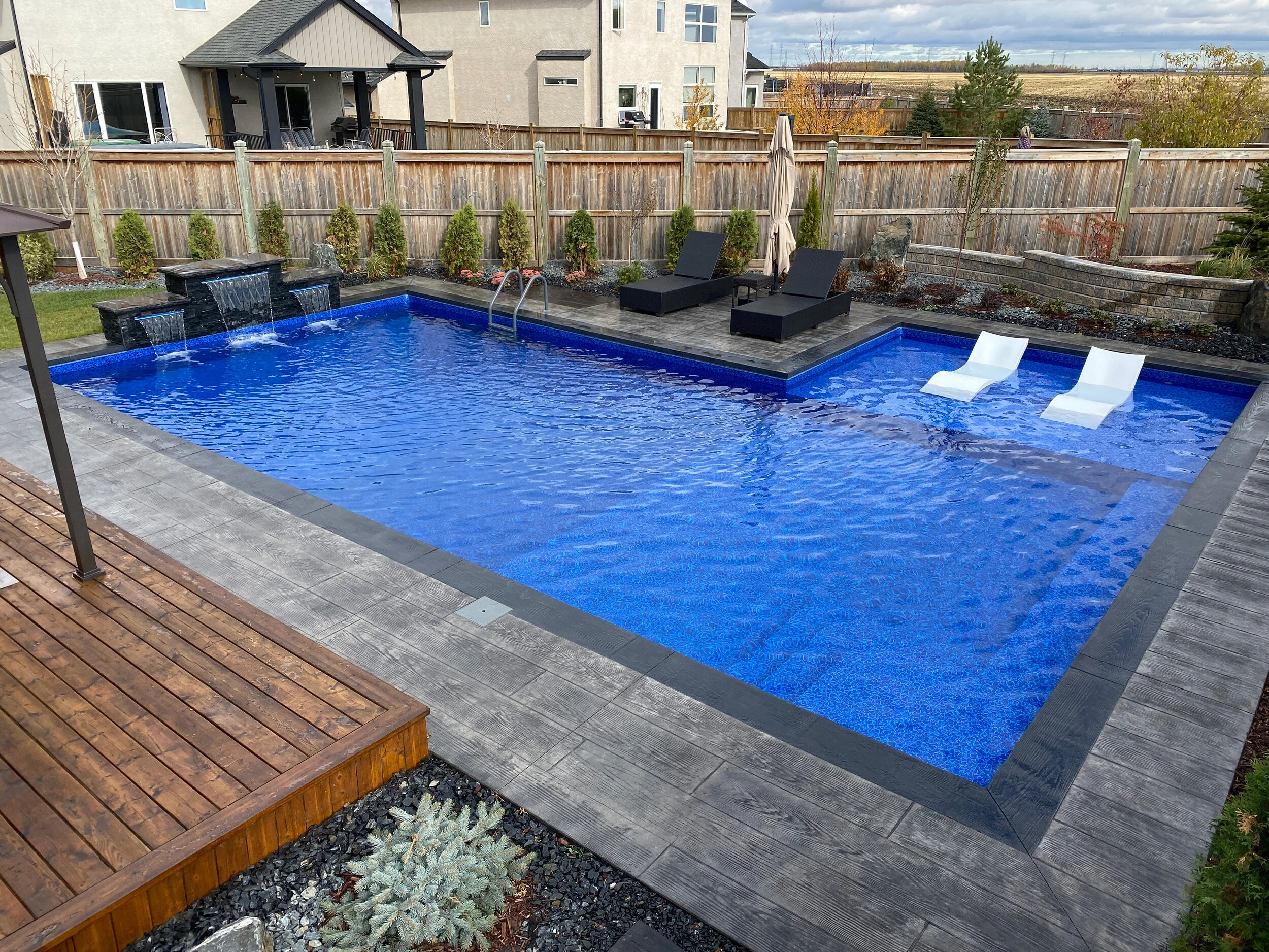 Prestige Prestige, Prestige Pool And Patio