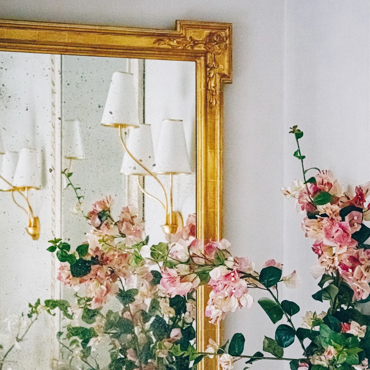 How High Should You Hang a Mirror?