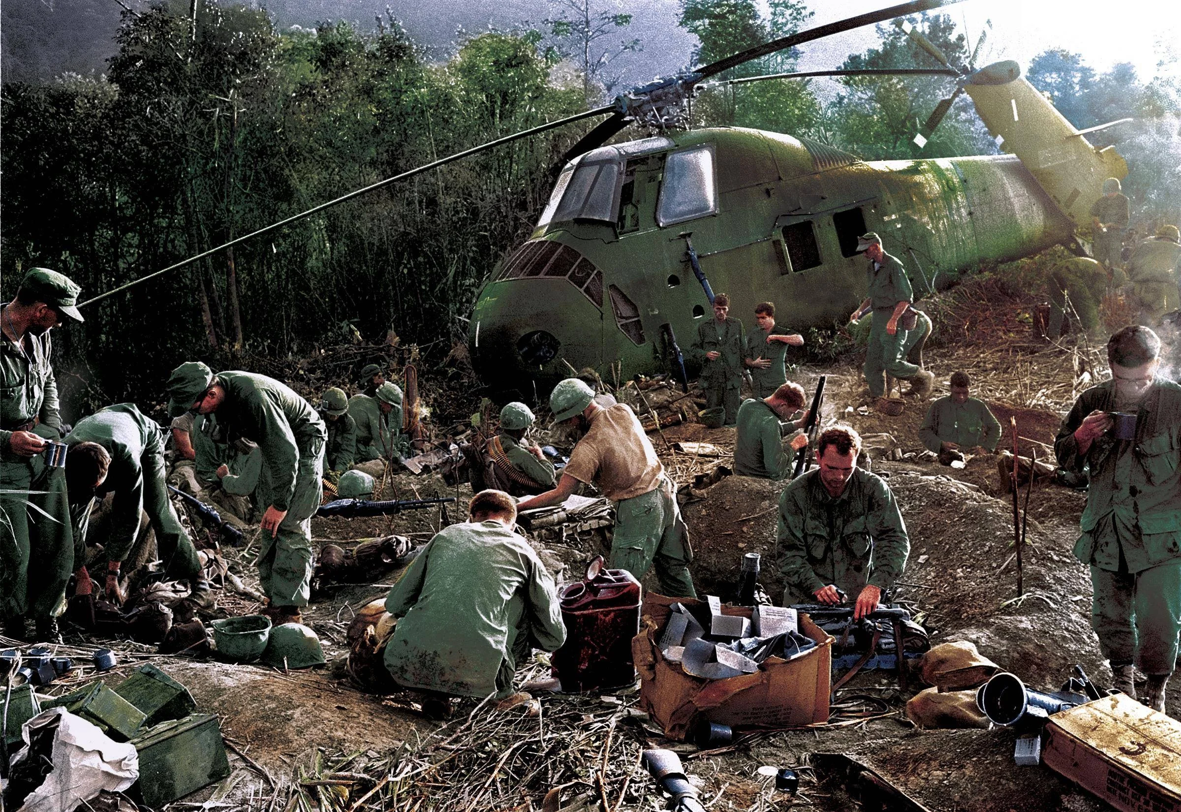 1998332-vietnam-war__18.jpg
