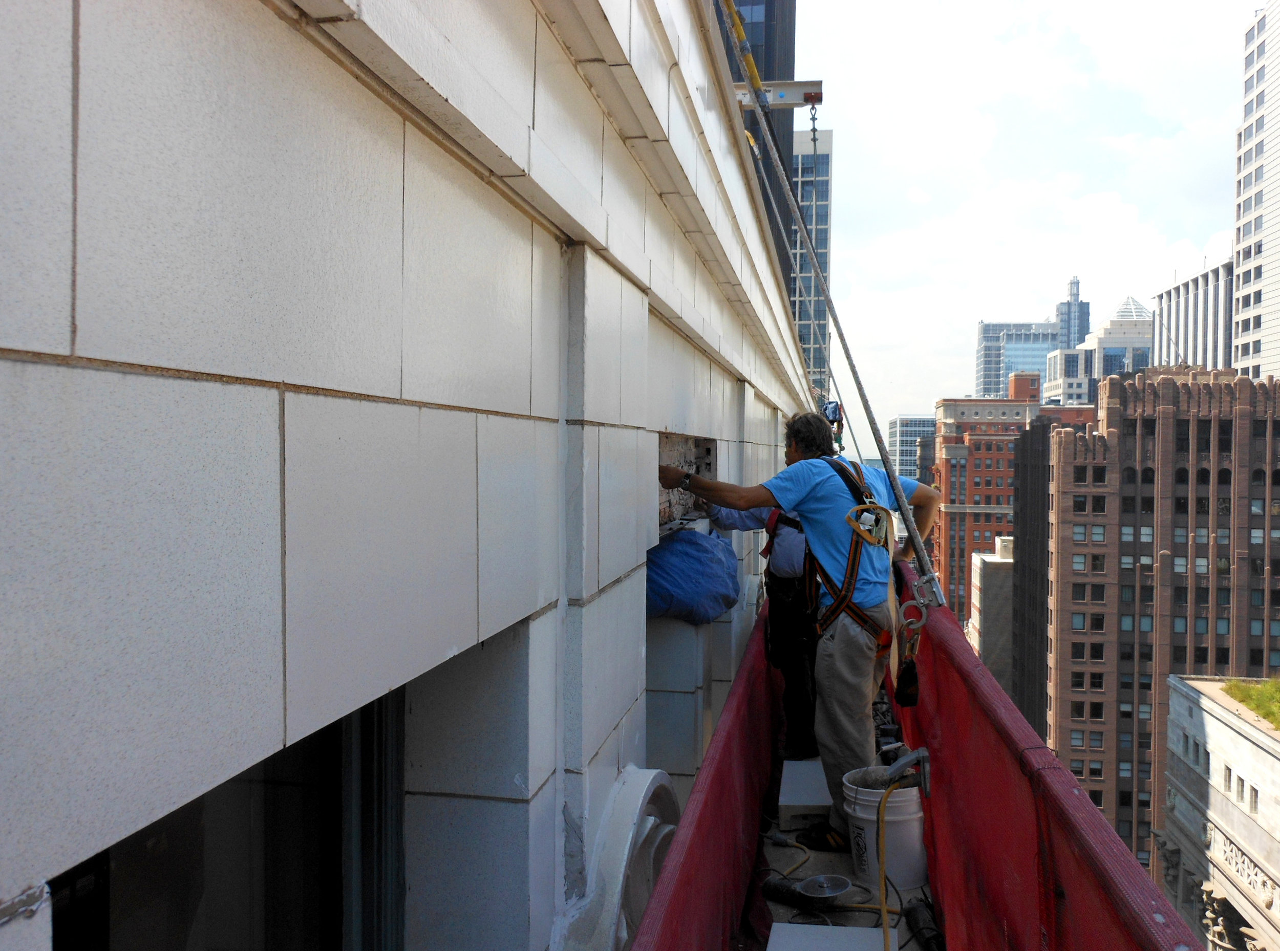 exterior facade inspection, City of Chicago facade ordinance, highrise, skyscraper, swing stage, brick concrerte stone terra cotta exterior inspection
