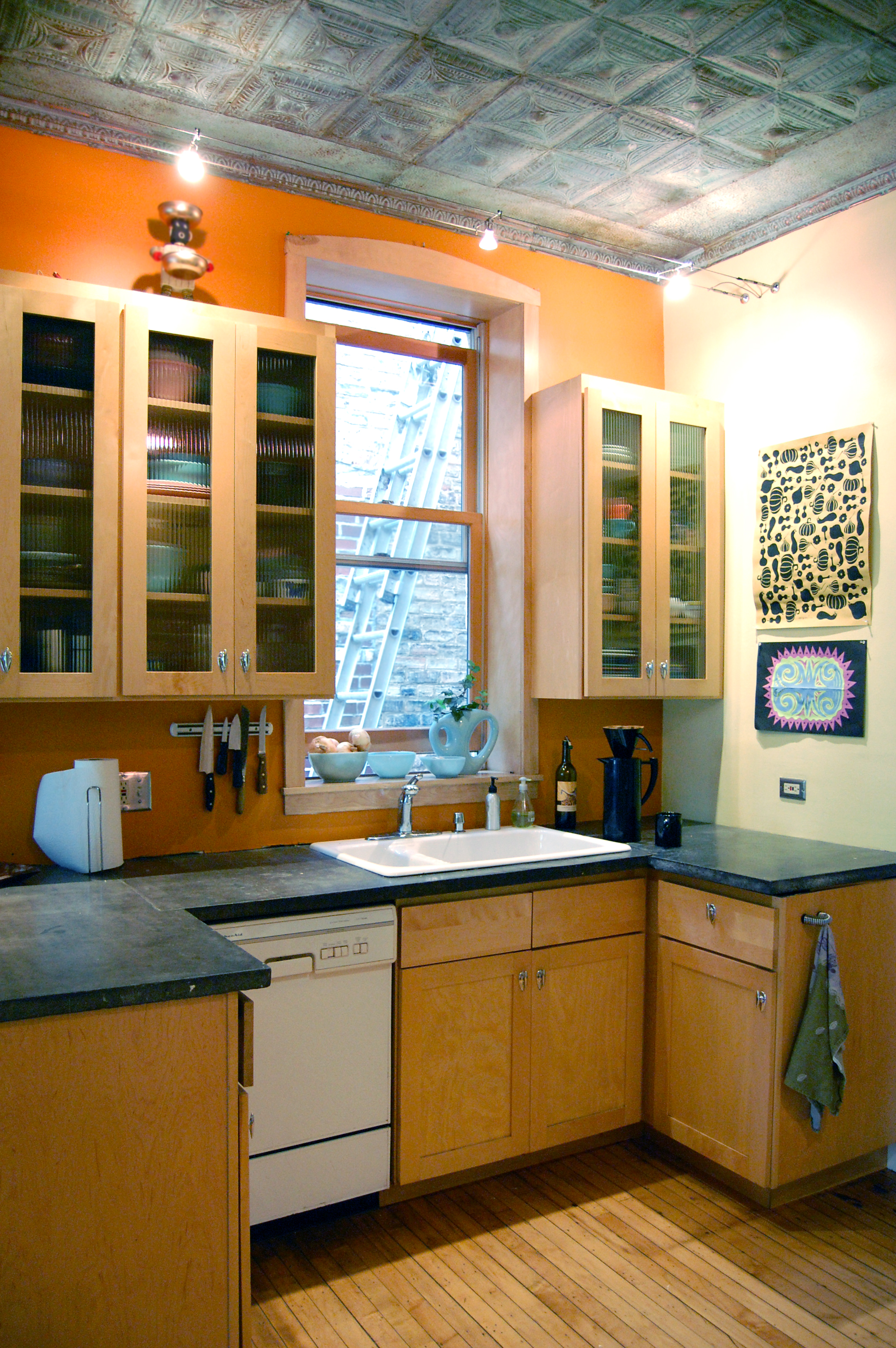 modern addition on 1890s single-family brick rowhouse, kitchen renovation