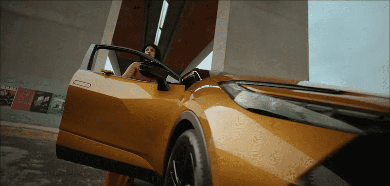 TOYOTA C-HR - FEELING STARTS HERE / SAATCHI & SAATCHI