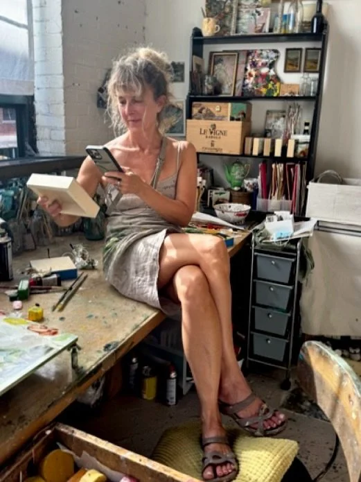 I&rsquo;m so lucky to be part of the coolest artists&rsquo; community &hellip; @sowaartistsguild @sowaboston.
I&rsquo;ve had the good fortune to make so many friends whose creations amaze/impress/calm me every week. 
And last Sunday while I was takin
