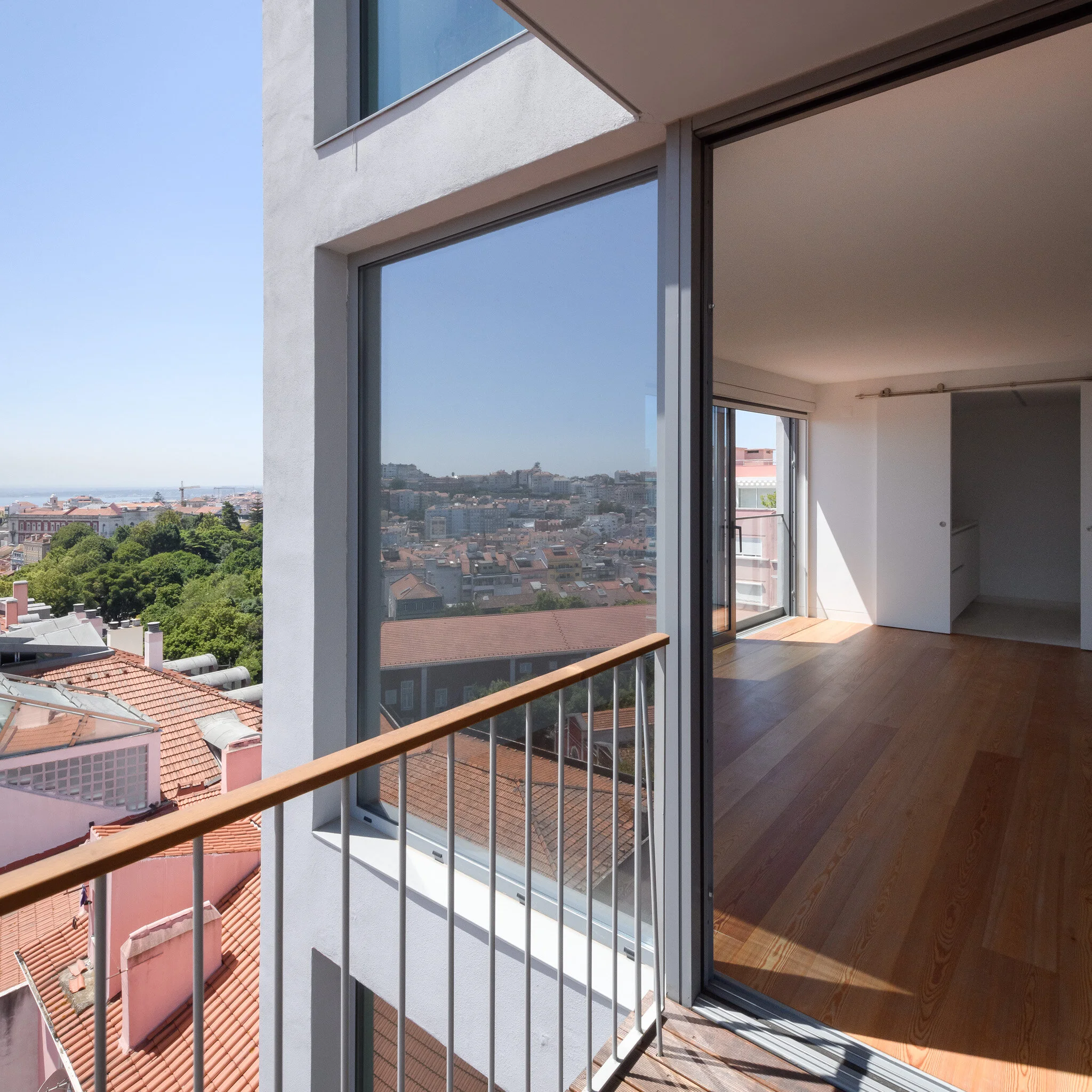 8C-Varanda, Sala e Fachada-2.jpg