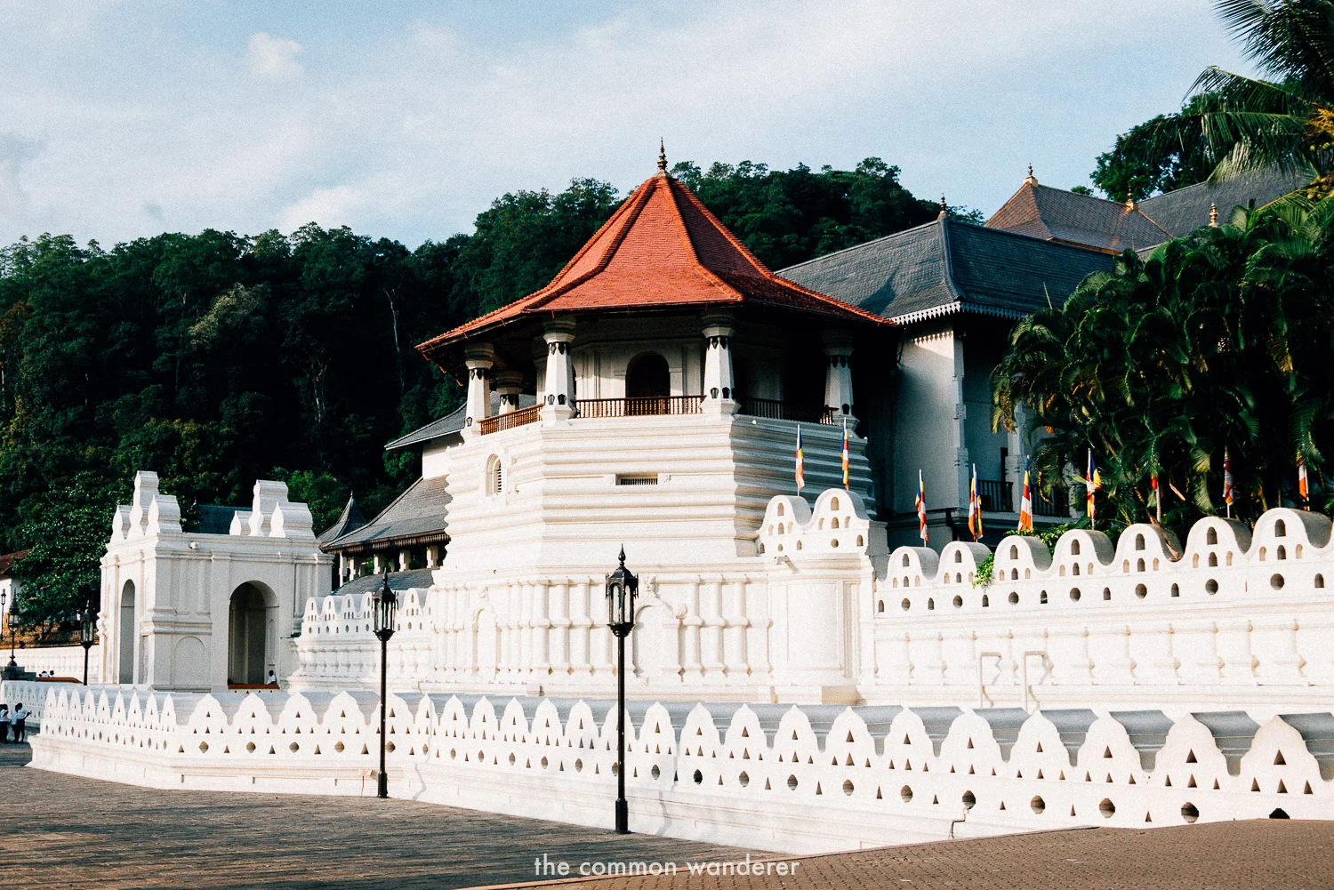 The temple of the sacred tooth relic, Sri Lanka - the best things to see and do in Sri Lanka