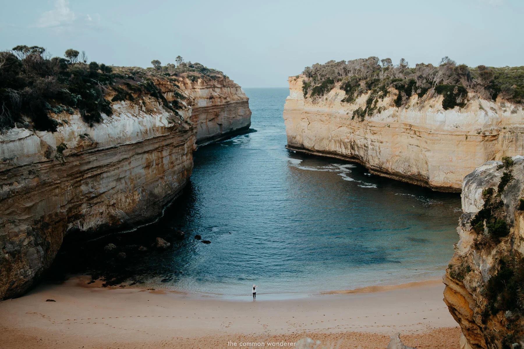 A Guide To The Stunning Loch Ard Gorge Victoria The Common Wanderer