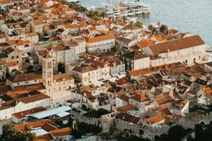 How To Get From Hvar Town to Stari Grad (and back) in 2026