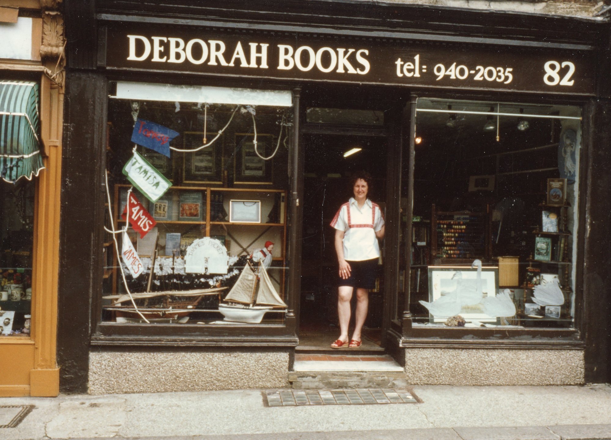 Deborah Books shop, Richmond Hill in London 1970_80's.jpeg