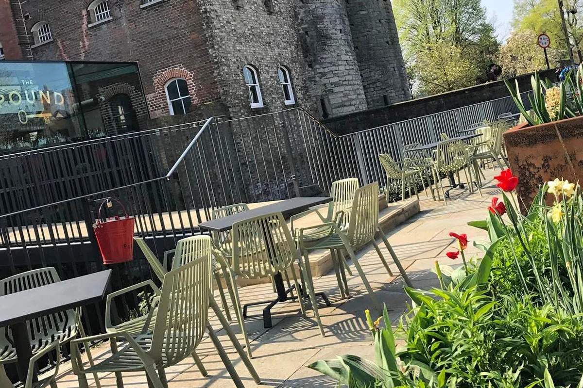 Summer Terrace