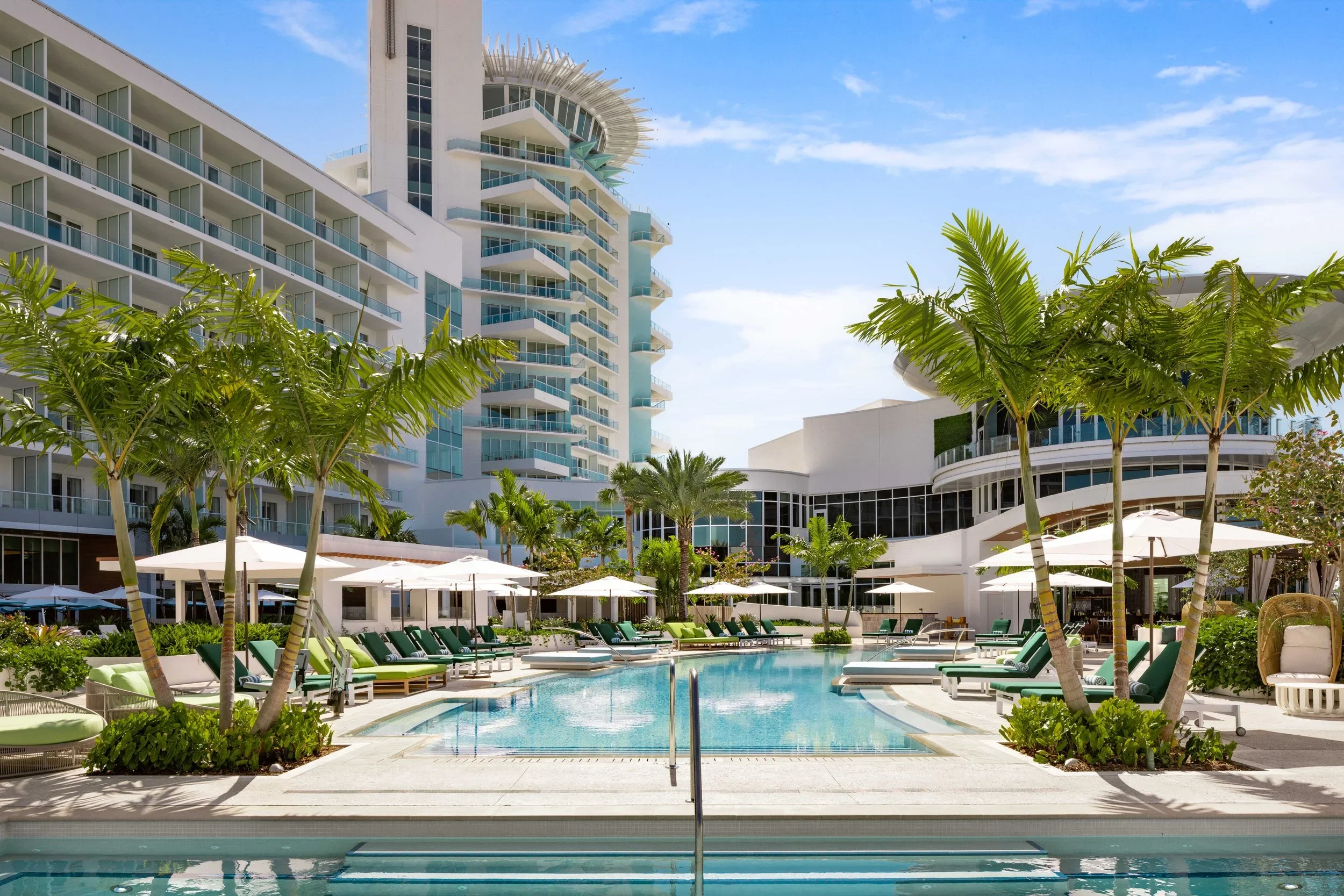 Adult+Pool_straight+on_lowres_3.5.25.webp