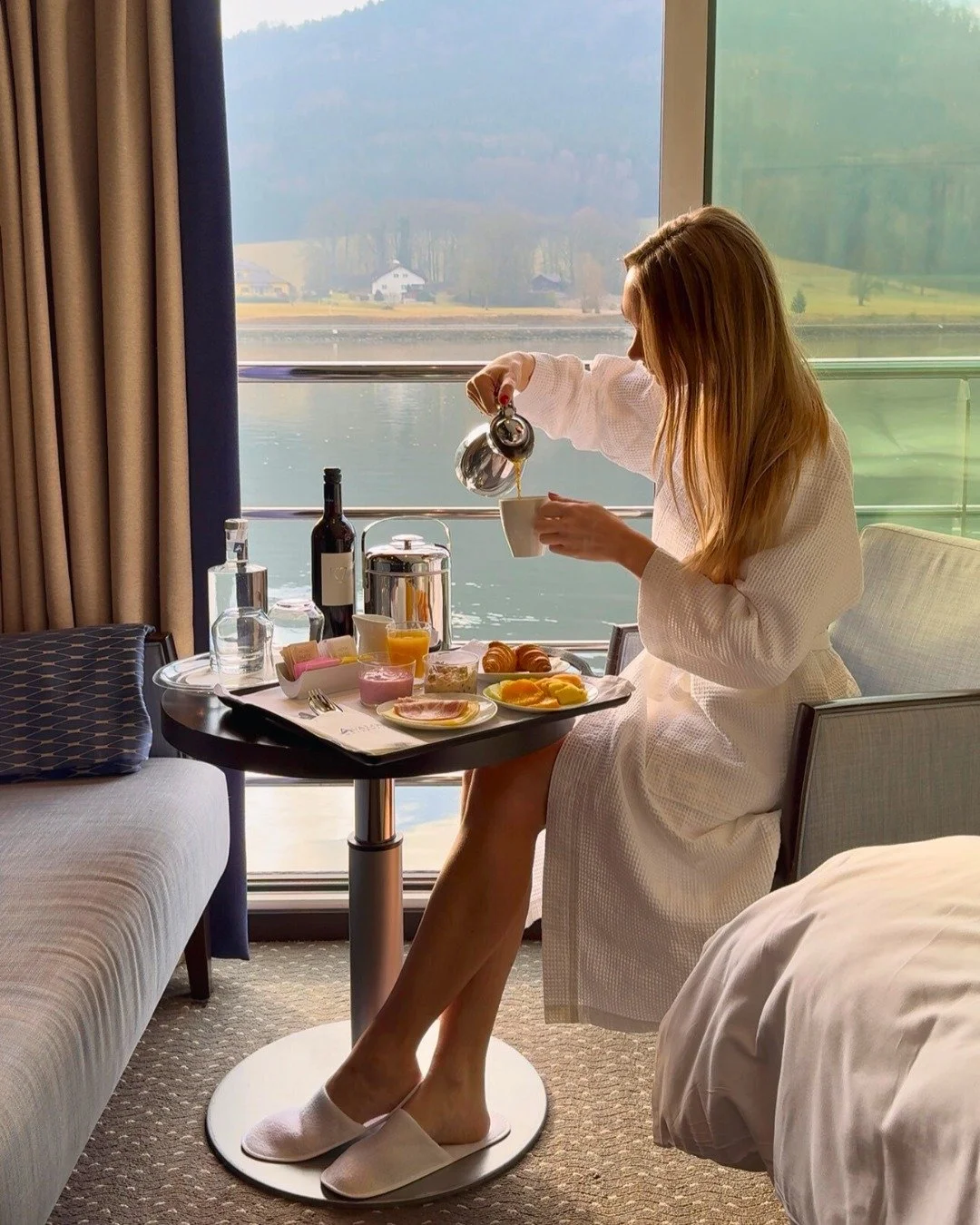 Avalon oﬀers a unique way of cruising. 🛳 Sail through Europe and:

✔ Choose your own excursions (from kayaking to cooking classes)
✔ Dine when and where you want (without dress codes)
✔ Wake up to wall-to-wall views, not walls

Interested? Contact m