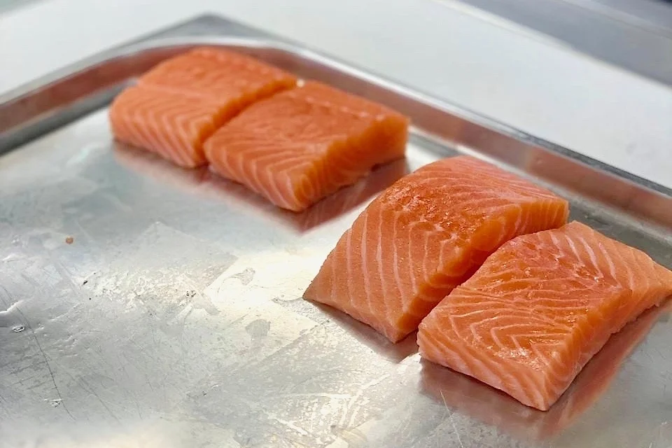 Salmon steaks ready for steaming