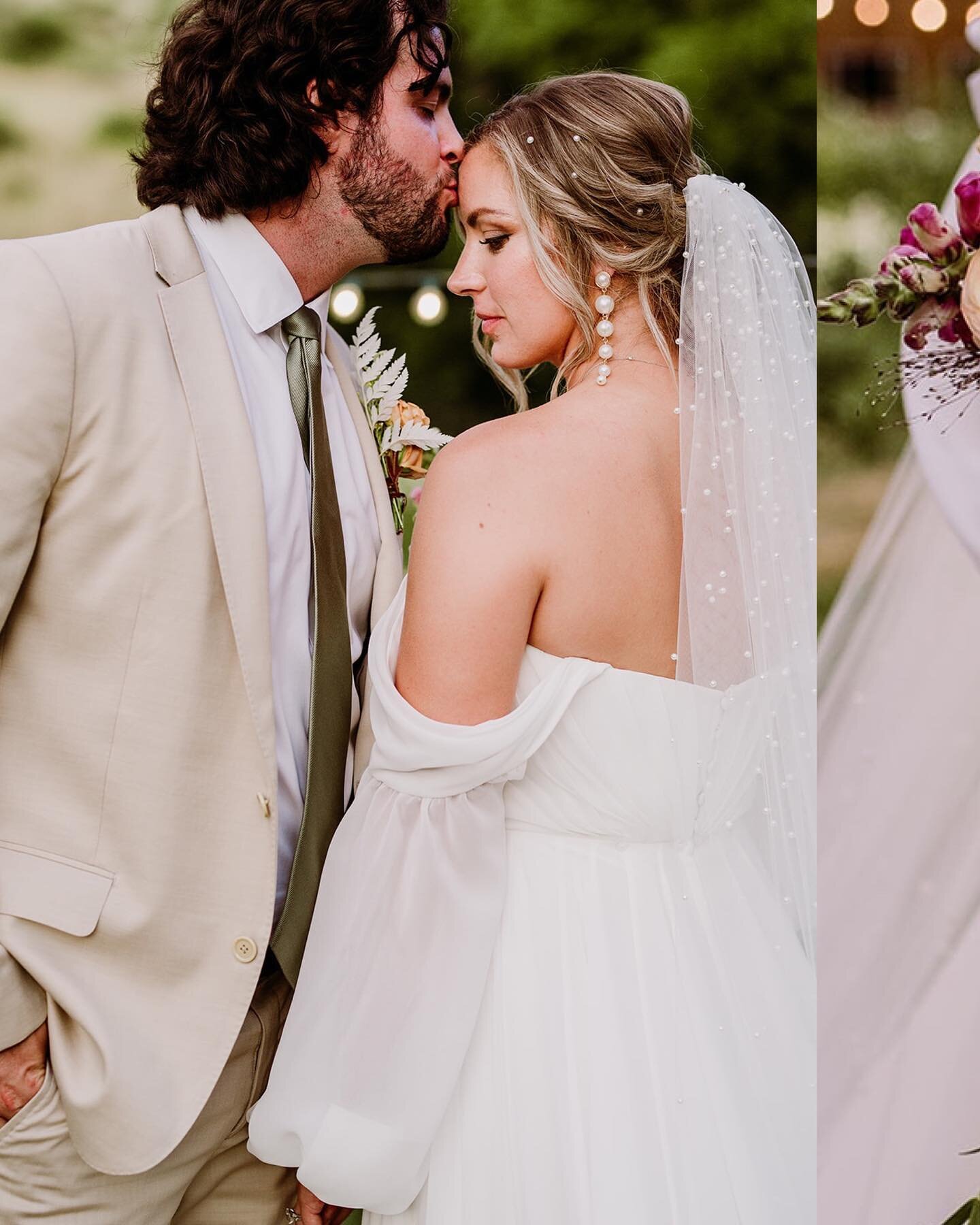 Anyone else wish they&rsquo;d ask you if you want to see the intro to a show  vs skip it when you&rsquo;re bingeing a show, or just me 🤷🏼&zwj;♀️ totally unrelated to these images from this beautiful July day. 
.
.
.
.
.
#boulderweddingphotographer 