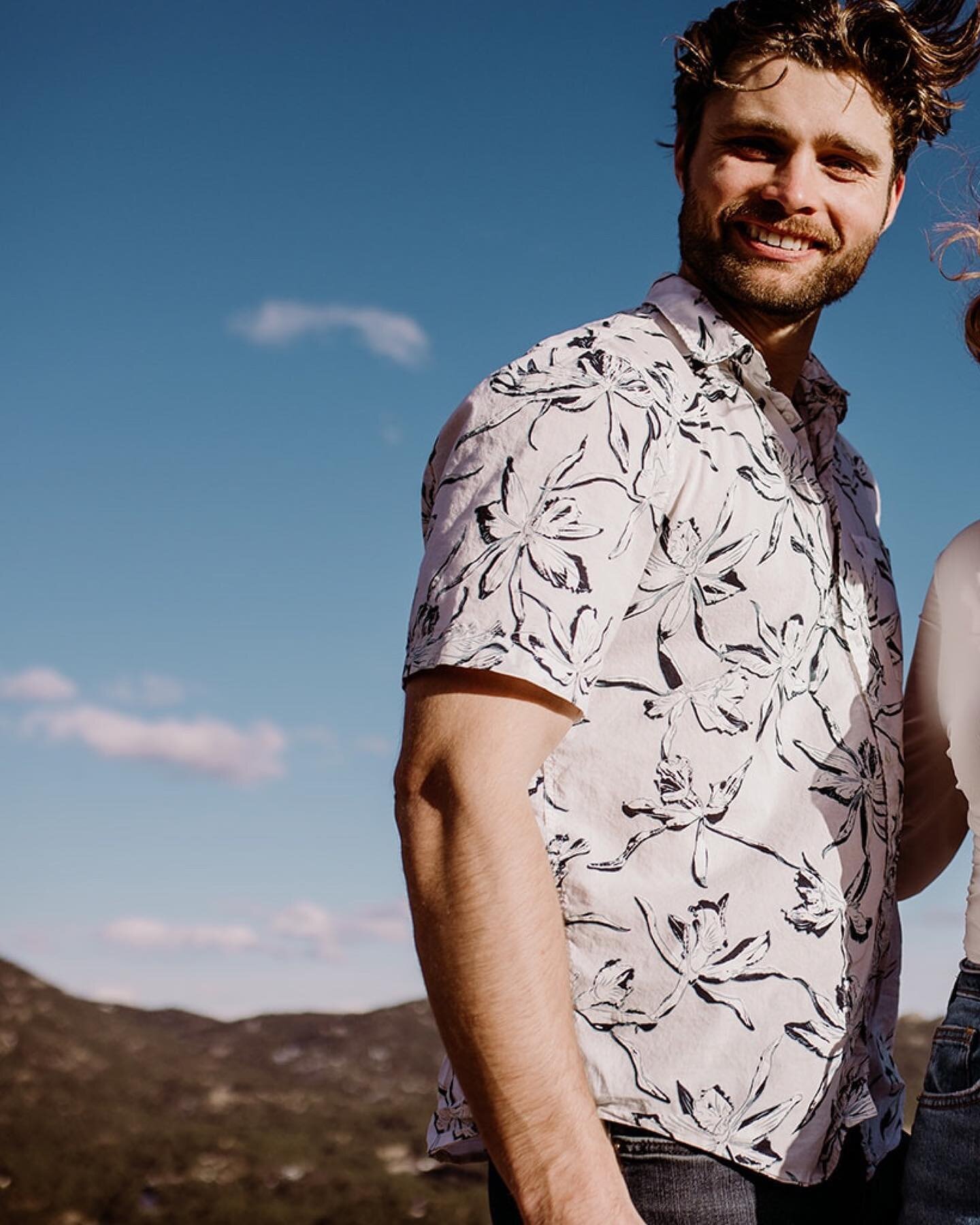 Engagement season is ramping up and I love getting to FINALLY meet the couples I&rsquo;ve been talking to via email for months! Had the best time with these two! 
.
.
.
.
.
#engagementphotography #coloradoengagementphotographer #destinationwedding #d