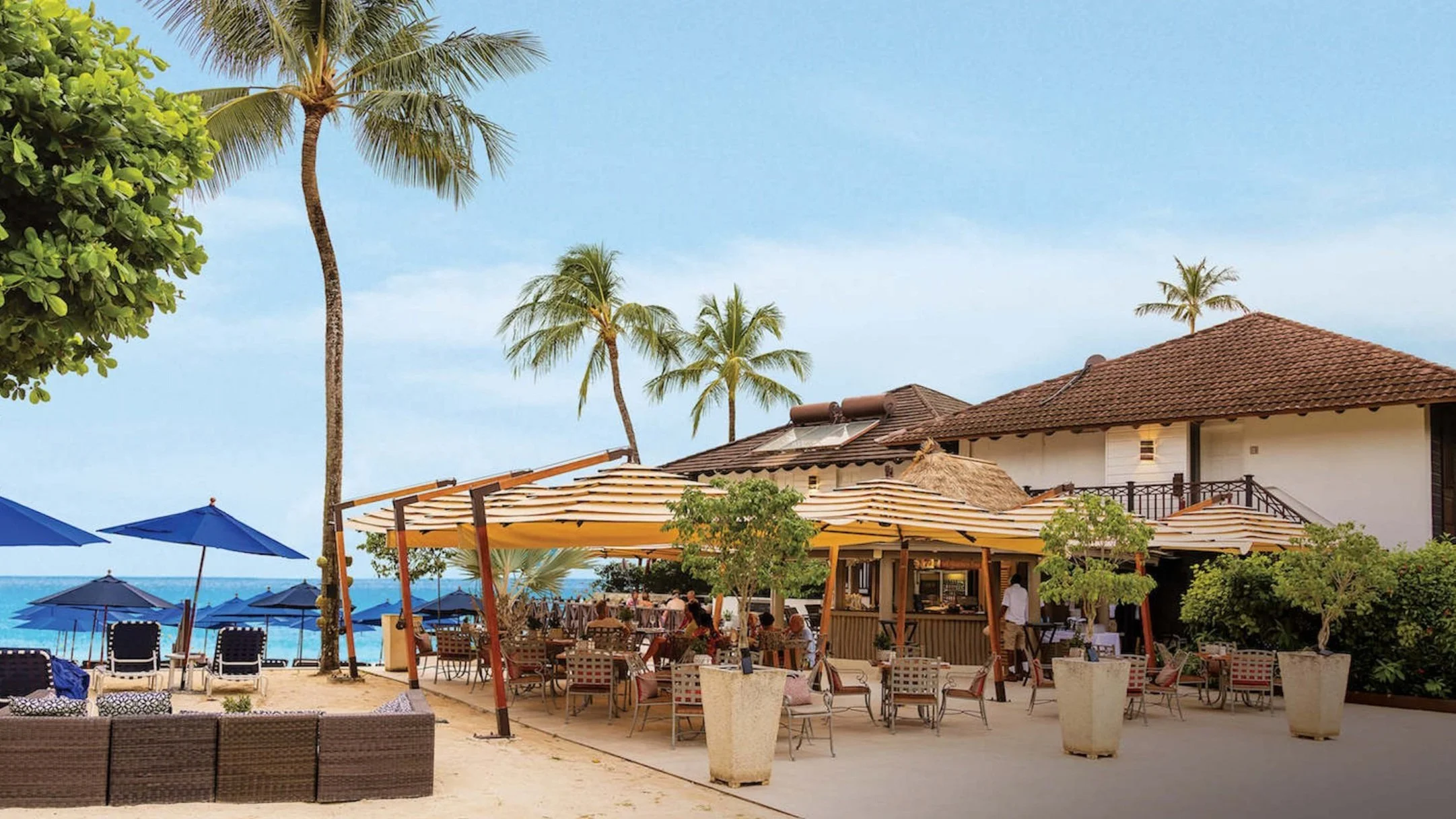 Al Fresco Dining by the Ocean at Harold’s