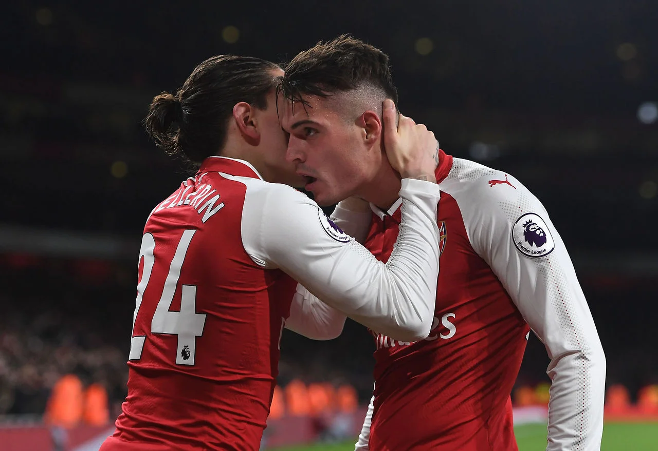 xhaka2.jpg