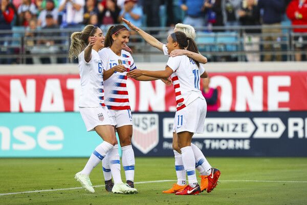 Alex Morgan, Megan Rapinoe celebrate goal against Mexico for USWNT