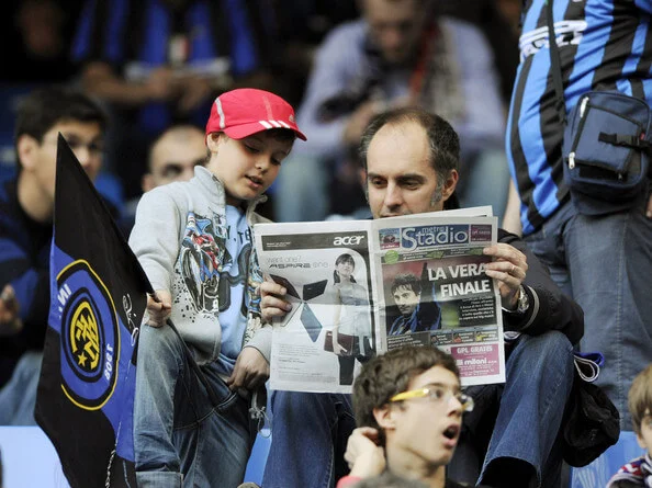 Supporters of Inter Milan during the UEFA Champions League Semi Final First Leg match between Inter Milan and Barcelona at Giuseppe Meazza Stadium on April 20, 2010 in Milan, Italy. (April 19, 2010 - Source: Claudio Villa/Getty Images Europe)