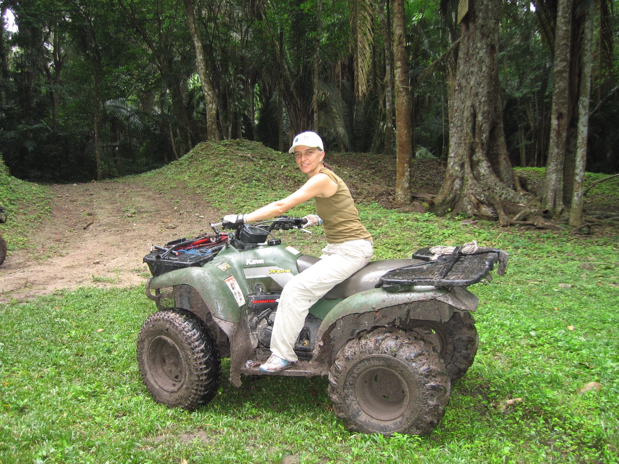 GUA Naranjo_NB&Cuatrimoto 2007 NB.JPG