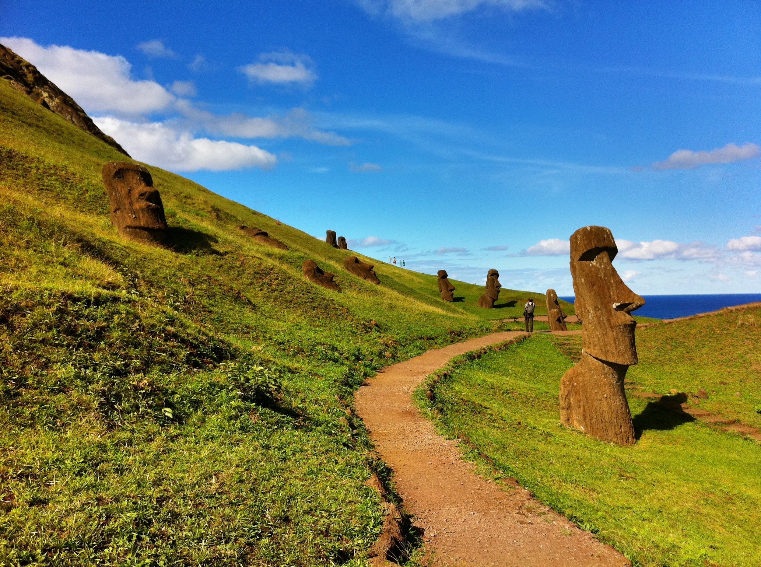 CHILE - Easter Island, Rano Raraku