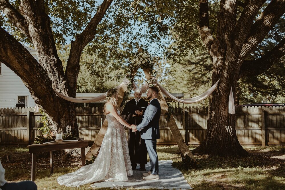Lilly-Logan-intimate-wedding-Richmond-VA-Backyard-Wedding932A9115.jpg