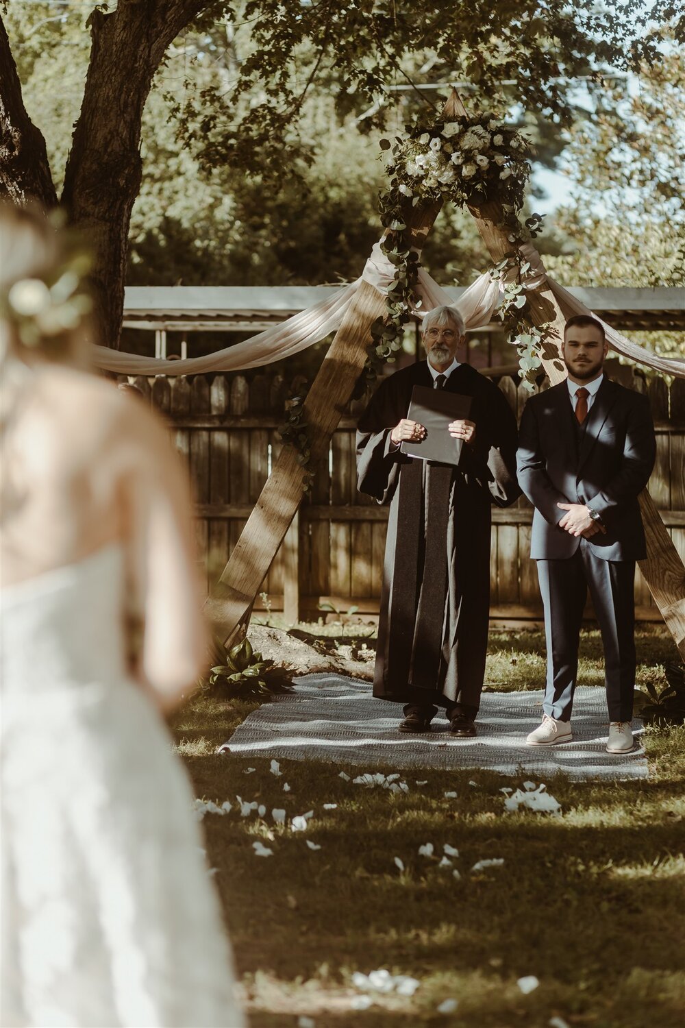 Lilly-Logan-intimate-wedding-Richmond-VA-Backyard-WeddingDT1A0474.jpg