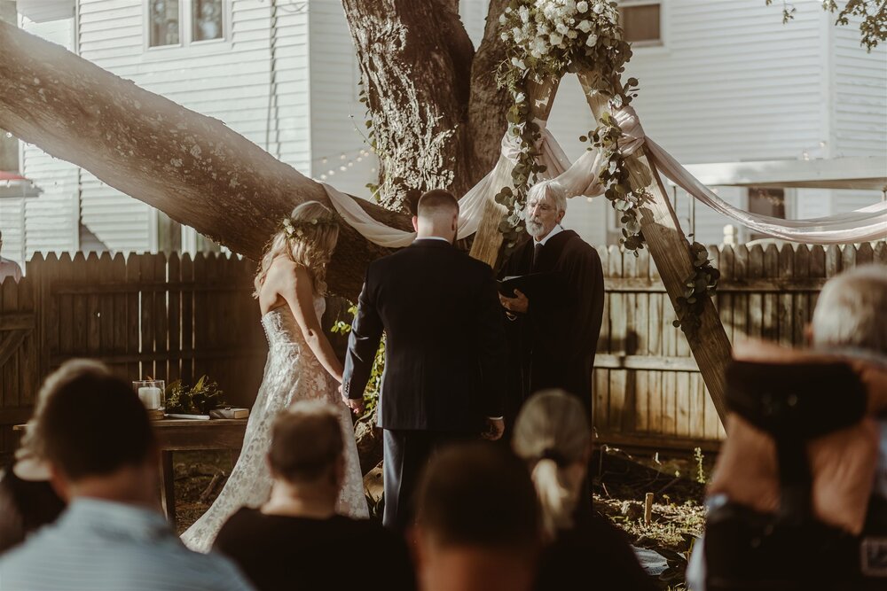 Lilly-Logan-intimate-wedding-Richmond-VA-Backyard-WeddingDT1A0573.jpg